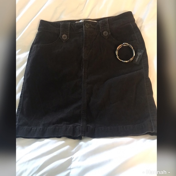 Old Navy Dresses & Skirts - Old Navy Brown corduroy skirt size 0
